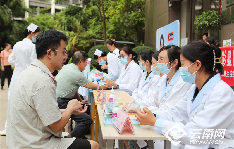 广东省妇幼牛建民，医者仁心，守护妇幼健康的守护者